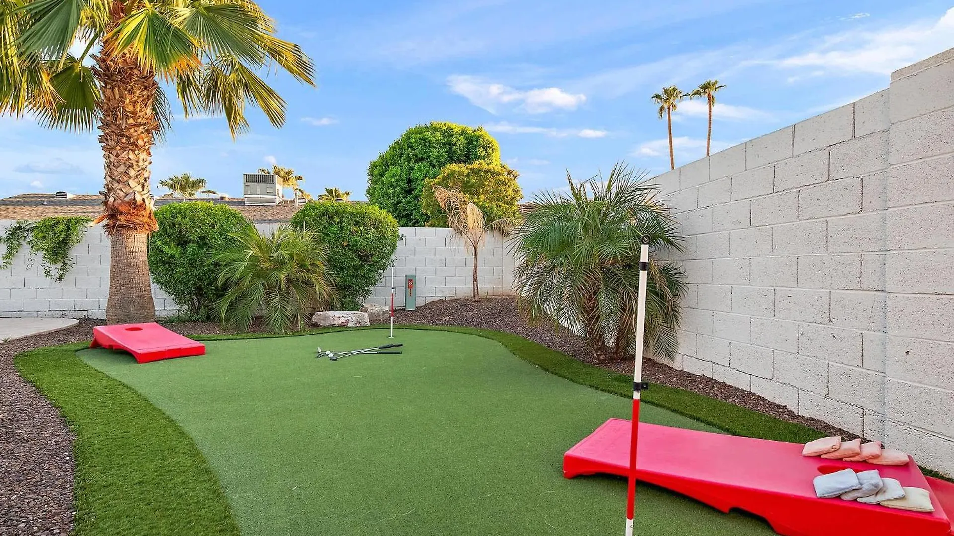 Pool Spa Ping Pong Pool Table Arcade Corn Hole 斯科茨 度假居