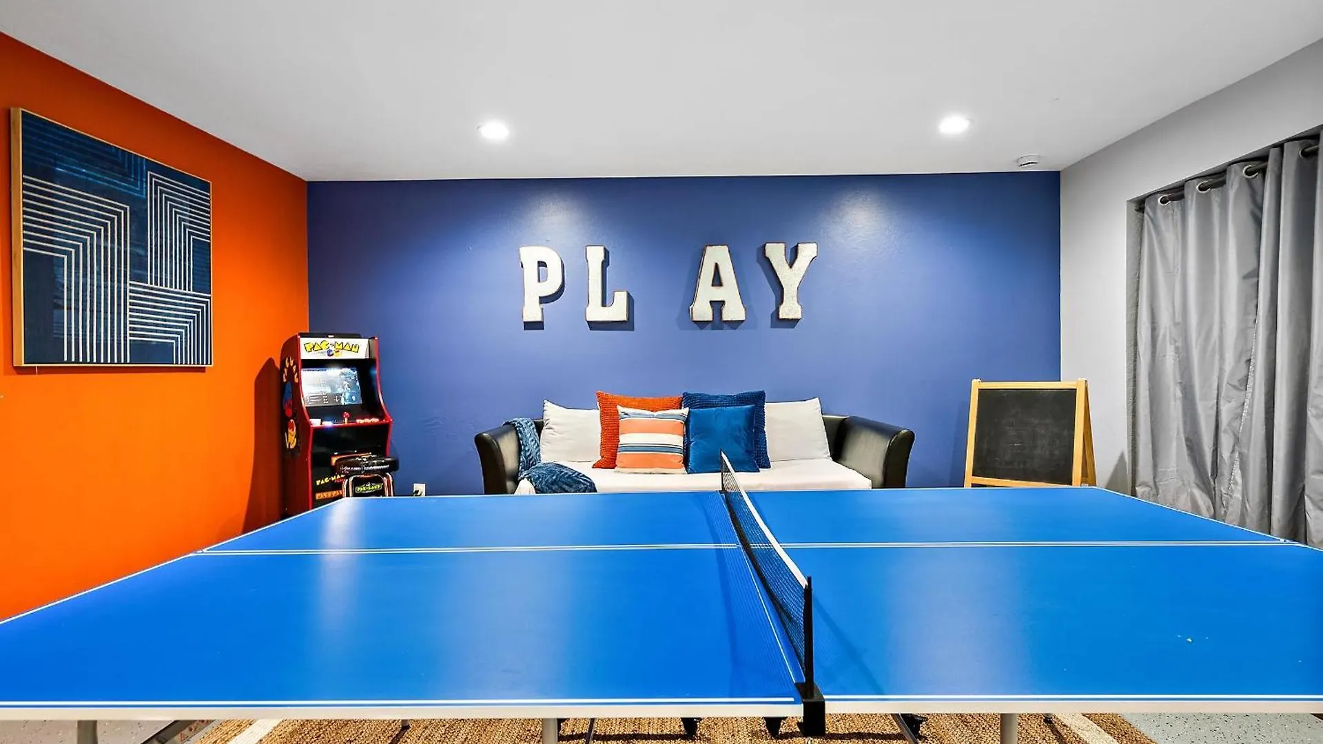 Pool Spa Ping Pong Pool Table Arcade Corn Hole 斯科茨